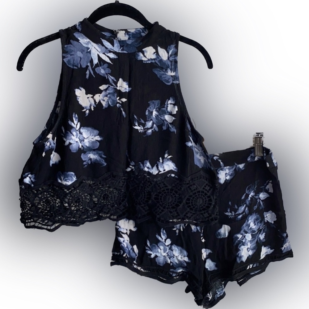 Kendall & Kylie 2-Piece Set
